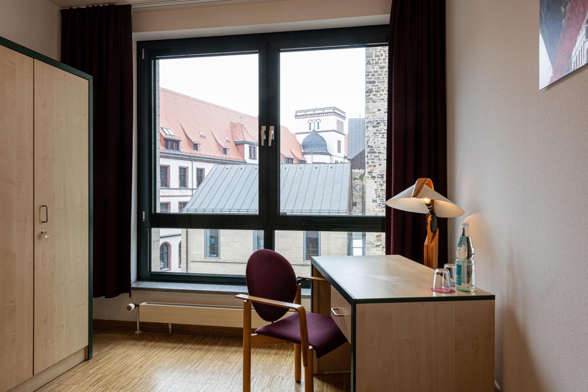 Roncalli-Haus Magdeburg - Tagungs-Und Seminarhaus Dış mekan fotoğraf